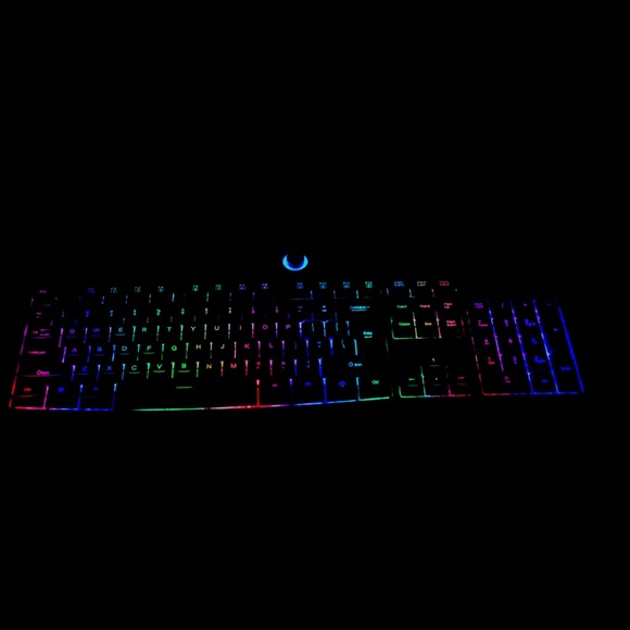 Saturn UtechSmart Blacklit Gaming Keyboard - Picture 4 of 5